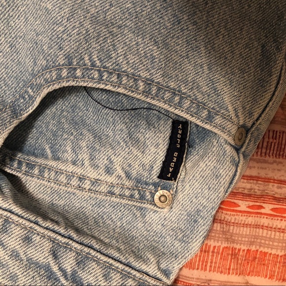 Faded Glory Women’s Relax Fit Mom Jeans - Picture 3 of 10